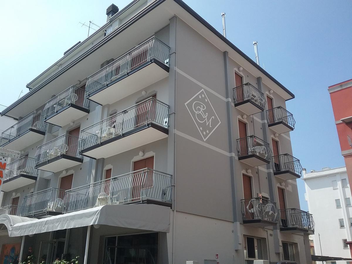 Residence Madrid Lido di Jesolo Exterior photo